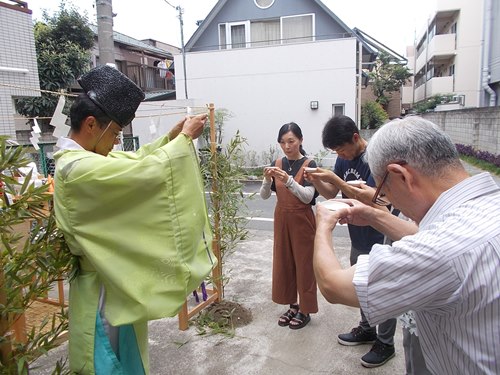 直会 